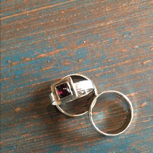 Stackable Silpada amethyst ring set...sz 6