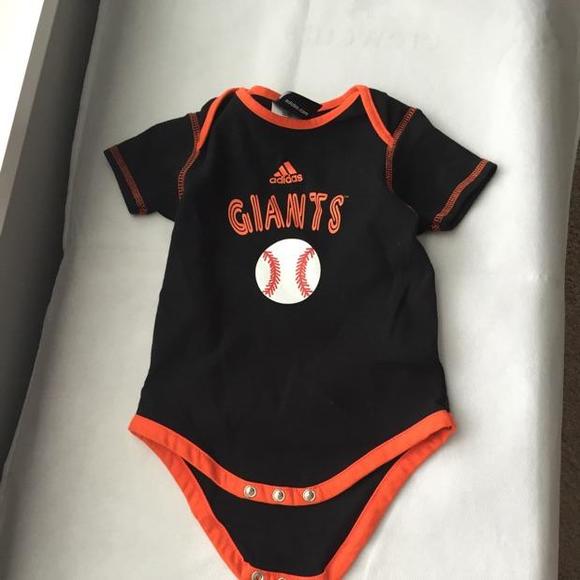 Giants onesies - Picture 2 of 2