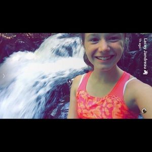 Meet your Posher, Lacey