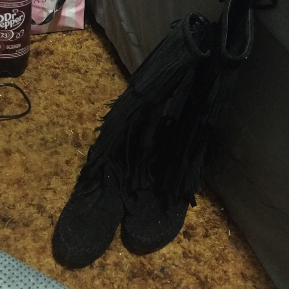 black moccasin boots