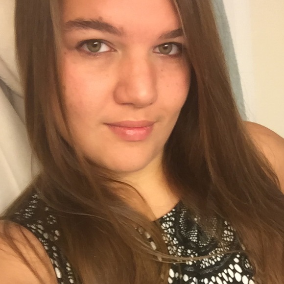 Meet your Posher, Annie - Picture 1 of 1