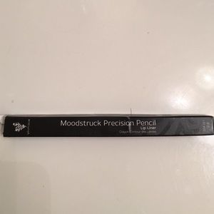 Younique New Lipliner