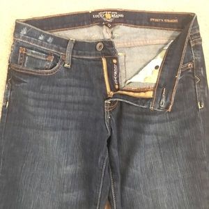 Lucky brand skinny jeans, barely worn.