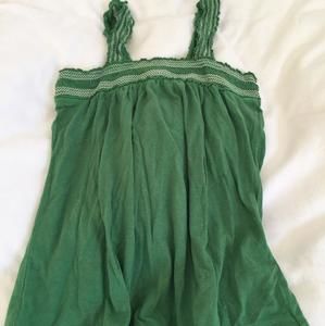 Old Navy green top