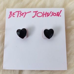 Betsey Johnson small black heart stud earrings