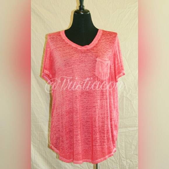 <<SOLD IN BUNDLE>> Faded Glory Hot Pink Tee Sz 1x