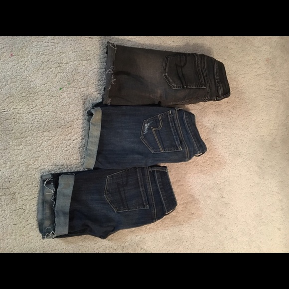 American Eagle Bermuda Shorts Bundle - Picture 2 of 3