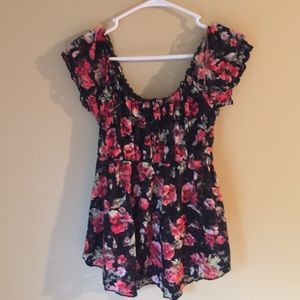 Lace flower print blouse