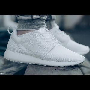 Nike Roshe One All White