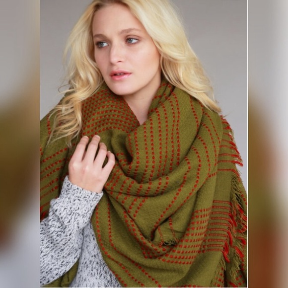 🆕Olive Blanket Scarf - Picture 3 of 4