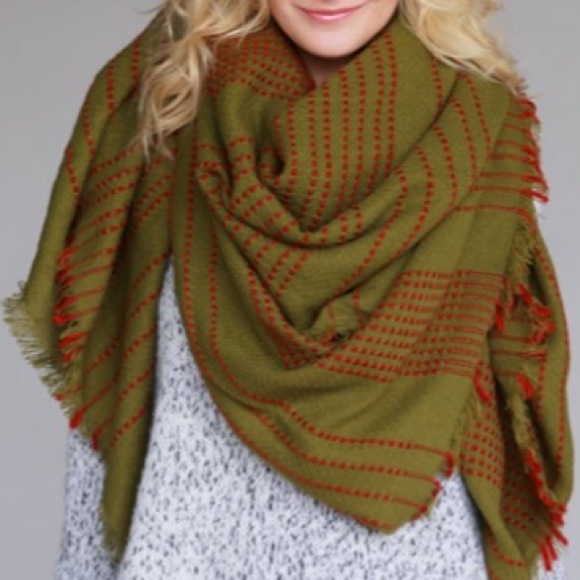 🆕Olive Blanket Scarf - Picture 4 of 4