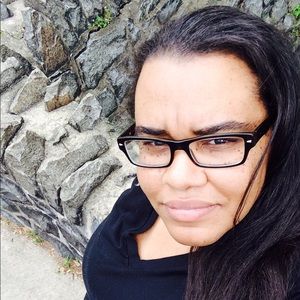 Meet your Posher, Candis