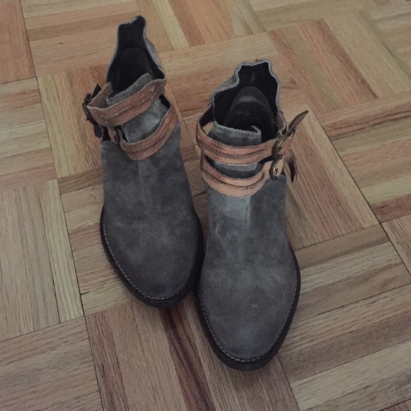 Brand NEW never been worn booties!