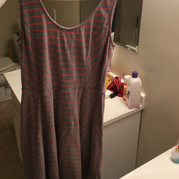 gray & pink stripped dress!