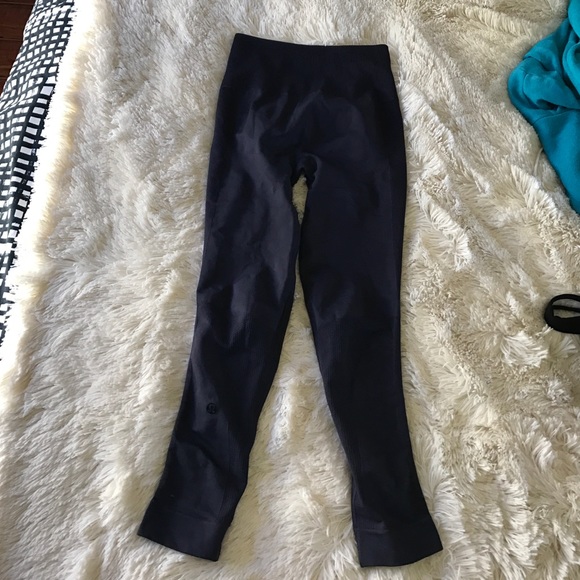 Navy crop pants