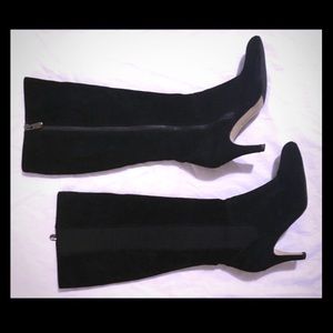 Adrienne Vittadini size 6 suede boots