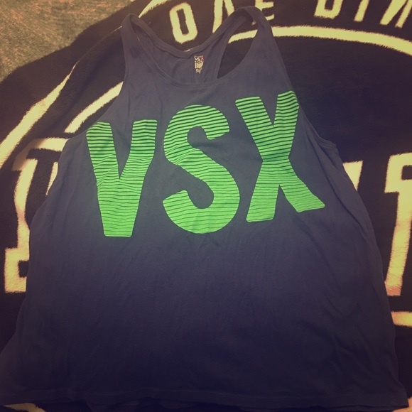 VSX sport tank