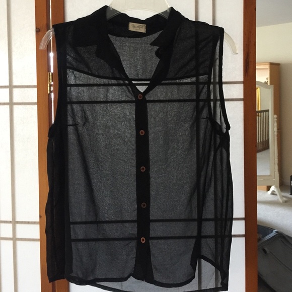 Brandy Melville button down top
