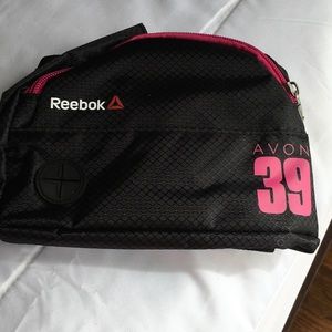 Reebok AVON 39 Fanny Pack