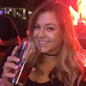 Meet your Posher, Olivia