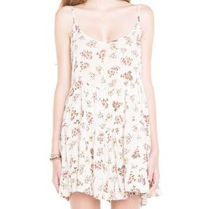 Brandy Melville floral jada