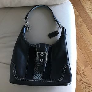 Black coach bag 😎