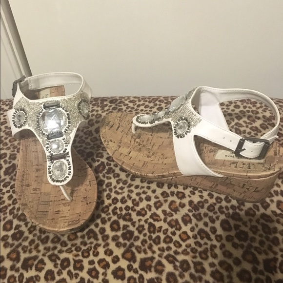 Flash Sale⚡️Vera wang sandals