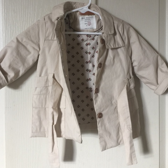 Zara baby girl trench coat with chic floral lining