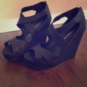 Chinese Laundry Wedges