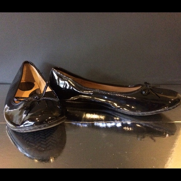 Born B. O. C. Black Patent Flats