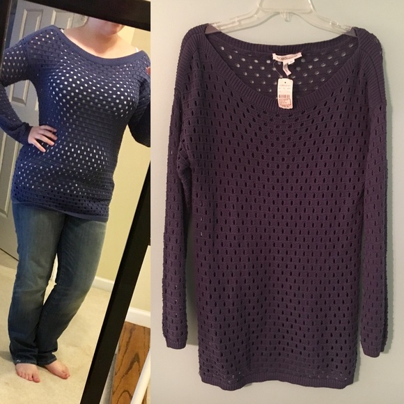 💕HP Poshfest 11/6! {BCBG} Blue knit Sweater - Picture 4 of 4