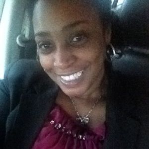 Meet your Posher, Stefanie