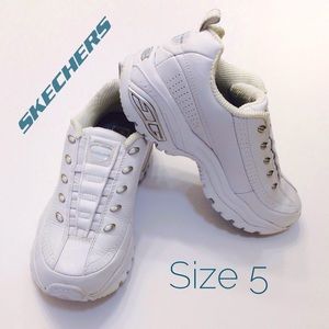 EEUC Skechers size 5 work shoes - nurse/waitress
