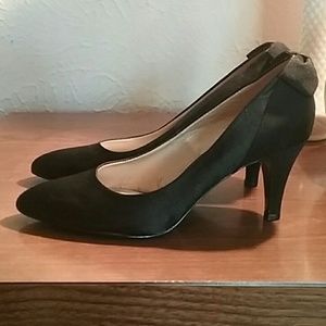 Black Satin Pumps With Bow