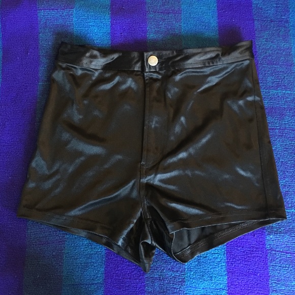 Disco shorts 💃🏽