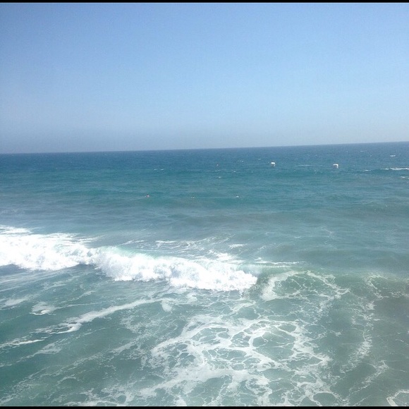 Meet your Posher, Beth - Picture 3 of 4