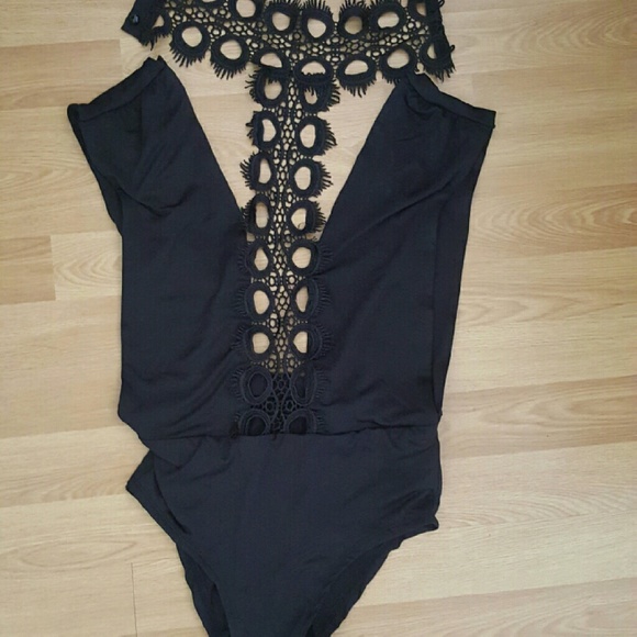 Eyelash Lace Bodysuit - Picture 4 of 4