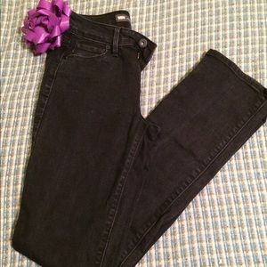 Levi's: Figure-Flattering Black Skinny Leg Jeans
