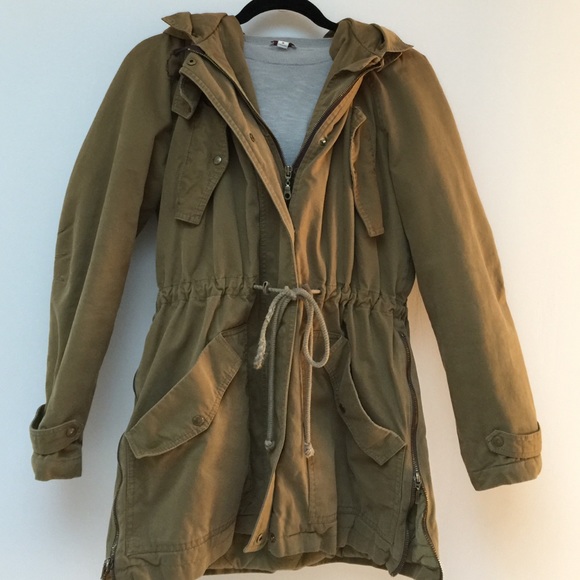 Army green winter coat - Picture 2 of 5