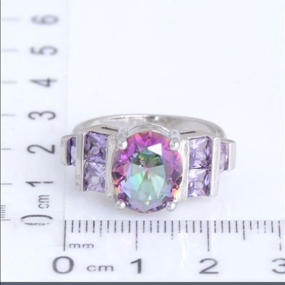 Ring - Picture 2 of 4