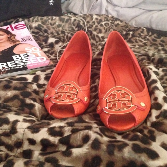 Tory Burch. Excellent condition. Beautiful.