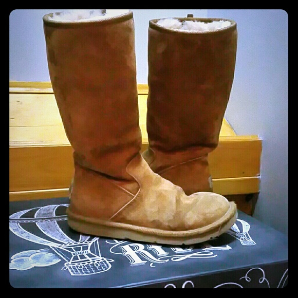 Genuine UGG Boots with Zipper