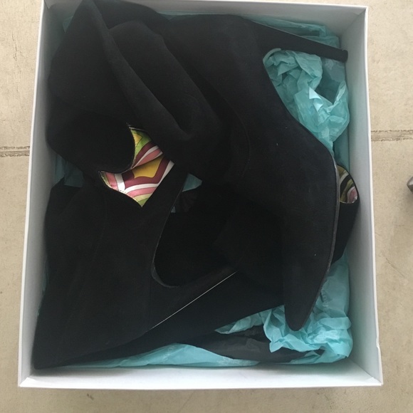 {Pucci}black suede boot