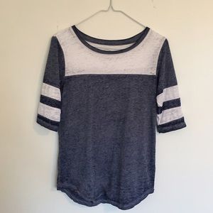 Baseball tee