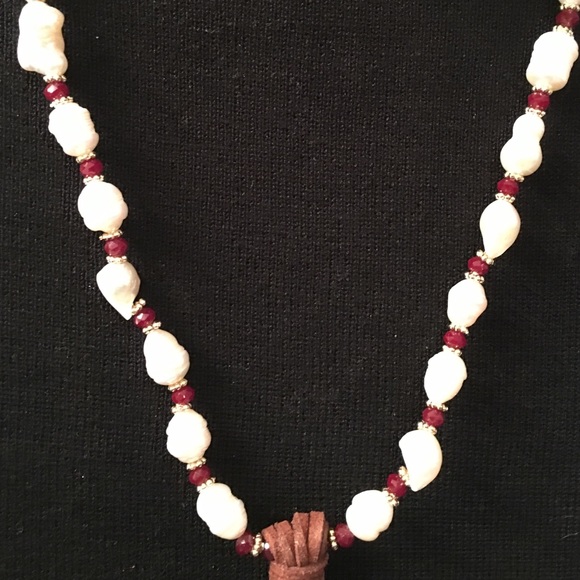 Statement fresh Water Pearl & Leather Necklace - Picture 4 of 4