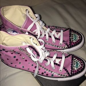 Customize Converse