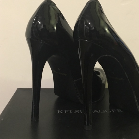 Kelsi Dagger Pump - Picture 3 of 6