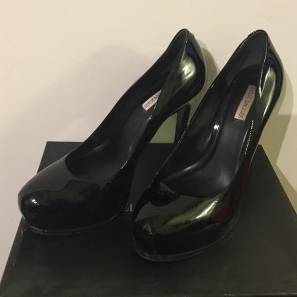 Kelsi Dagger Pump - Picture 4 of 6