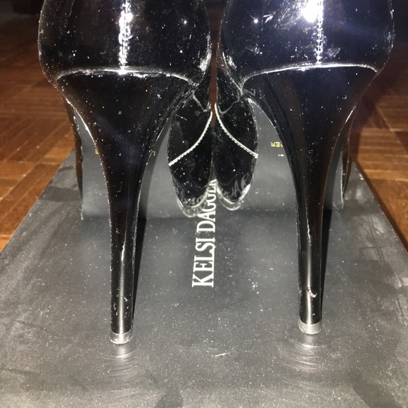 Kelsi Dagger Pump - Picture 6 of 6