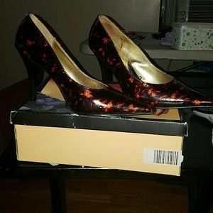 Fioni Orange & Black Pumps Size 8 1/2 W